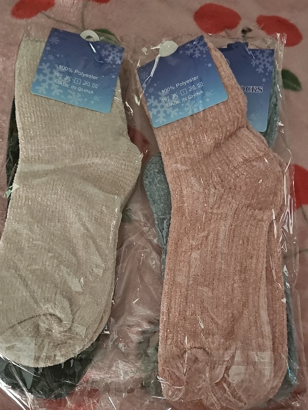 Cozy Ribbed Women's Crew Socks - Pink and Beige